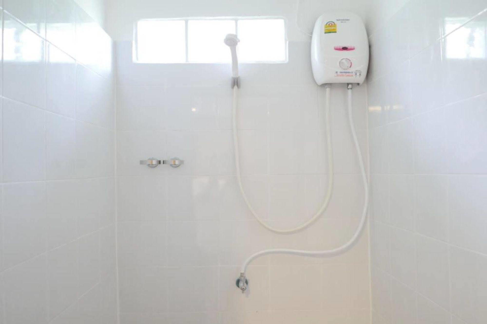 Sleepyowl Hostel Ban Bang Bao  외부 사진